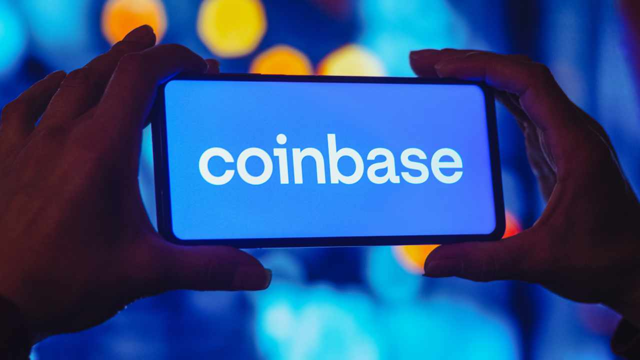 $DHB now trading on Coinbase - DeHub leads the decentralized trading revolution
